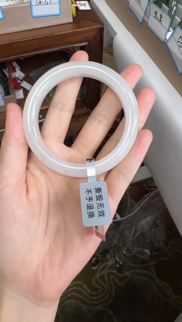 未镶嵌手镯和田玉57