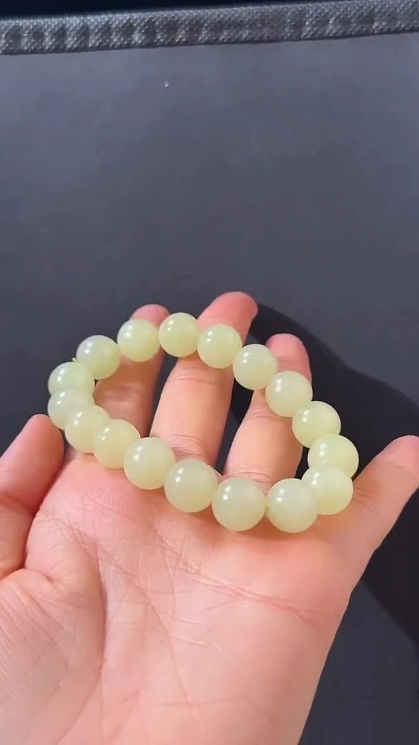 未镶嵌手链和田玉和田玉手串