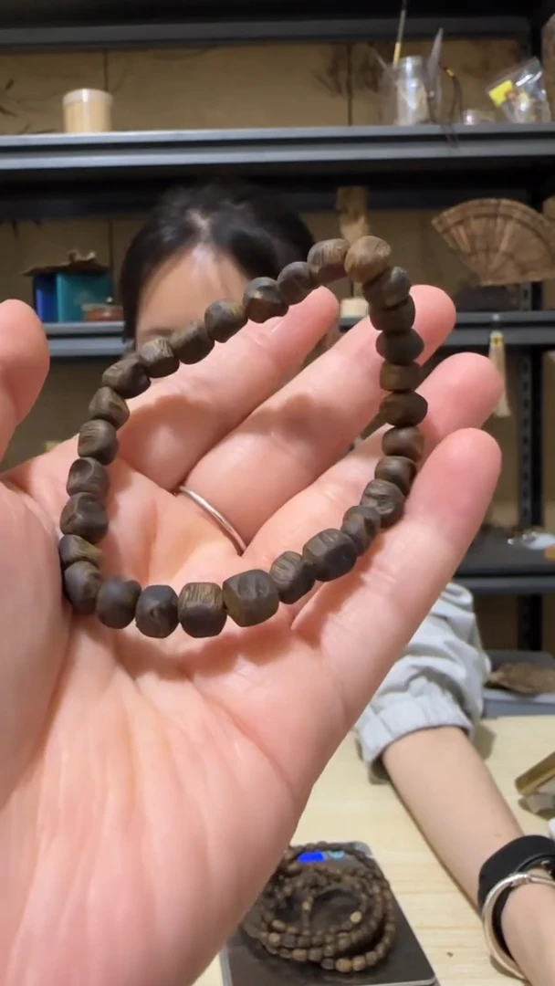 香料2号棋楠留疤手串