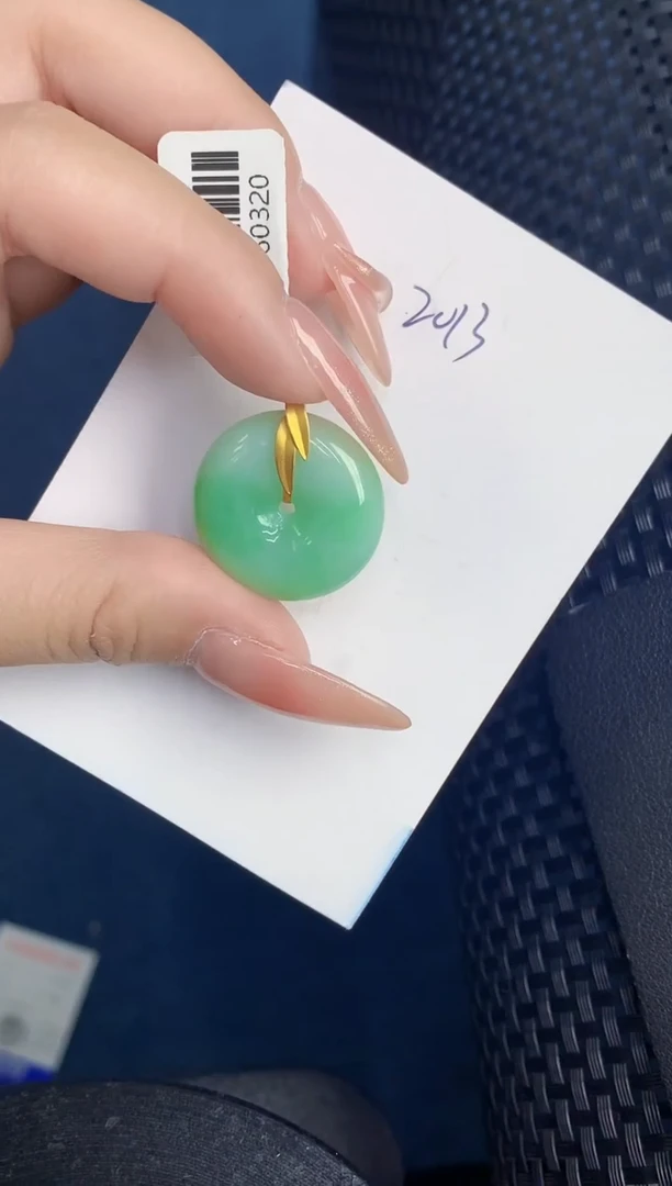 【闪购商品】翡翠颈饰18K金镶嵌000000000