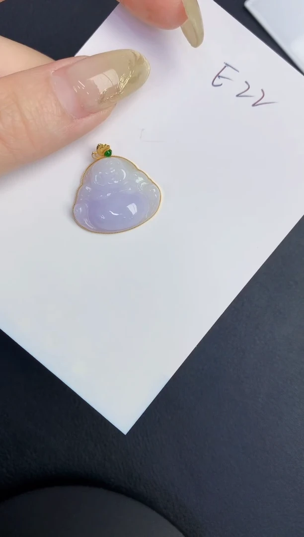 翡翠18K金镶嵌颈饰缅甸天然翡翠A货