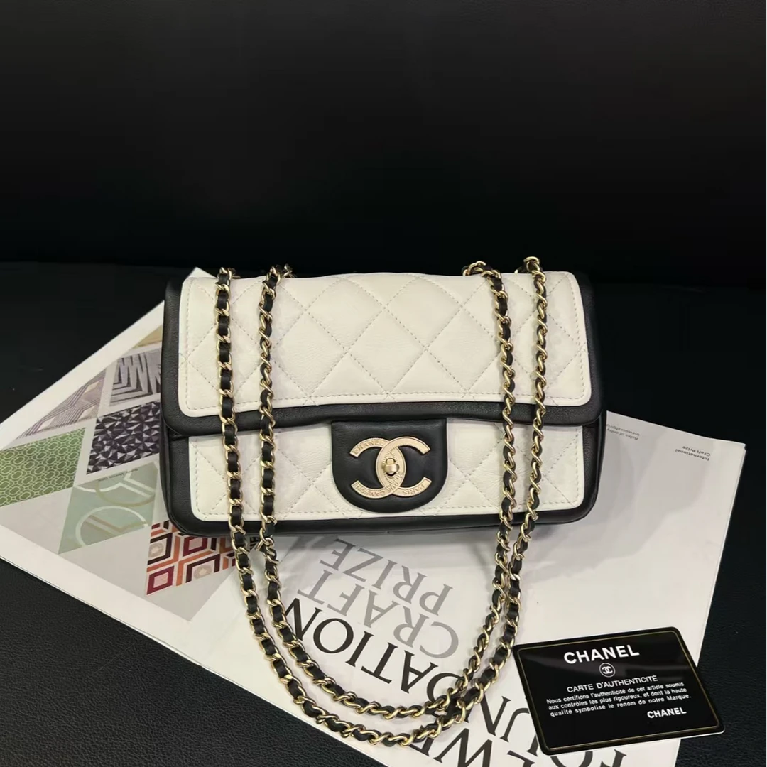 99新 Chanel/香奈儿 专柜24800黑白熊猫拼色15Ccf标卡齐20开B5904