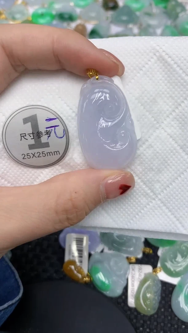 翡翠18K金镶嵌颈饰11111111