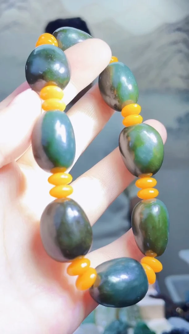 颈饰未镶嵌和田玉1