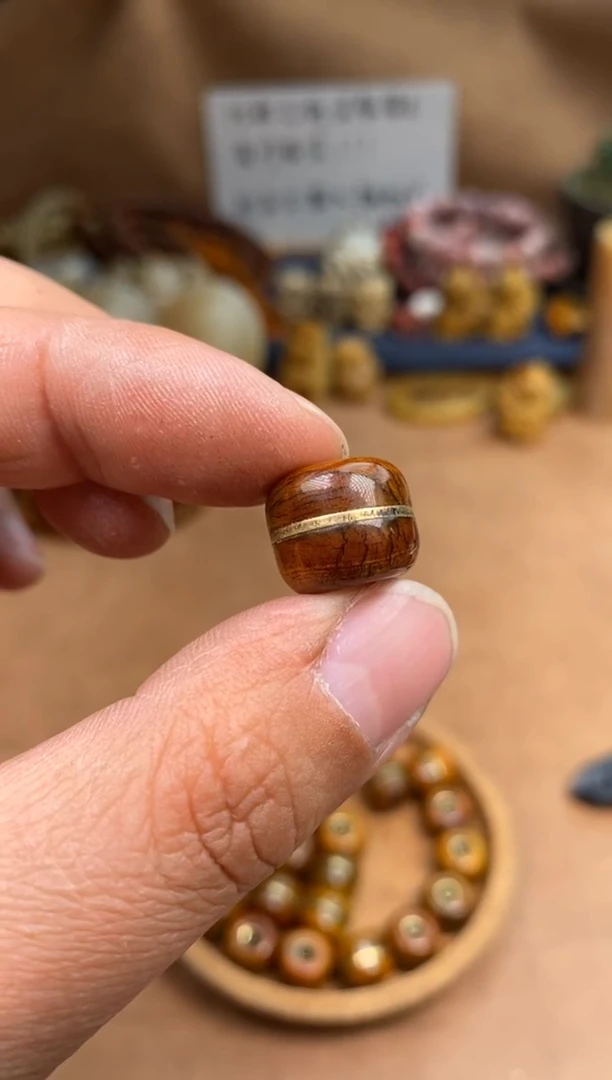 【闪购商品】牛骨其他P585-汉堡珠-有棕裂