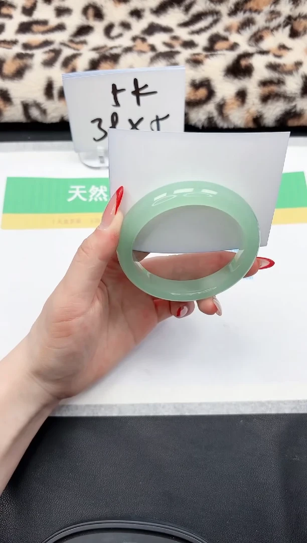 【闪购商品】石英质玉手镯未镶嵌103-57