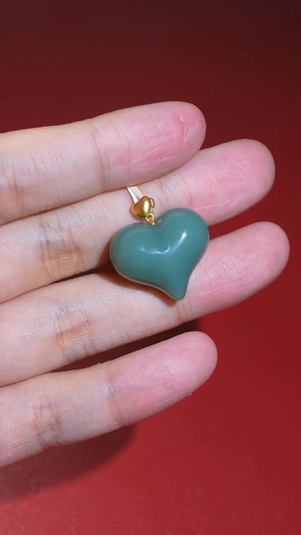 吊坠(不含链)18K金镶嵌和田玉60