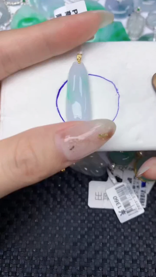 颈饰18K金镶嵌翡翠天然缅甸翡翠a货百元以上9元证书费自理