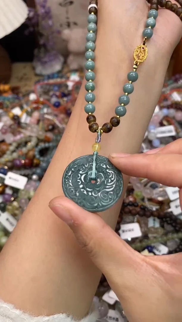 未镶嵌翡翠手饰205