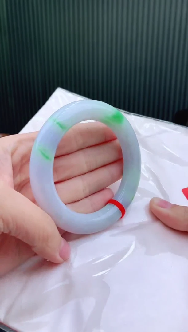 未镶嵌手镯翡翠56+