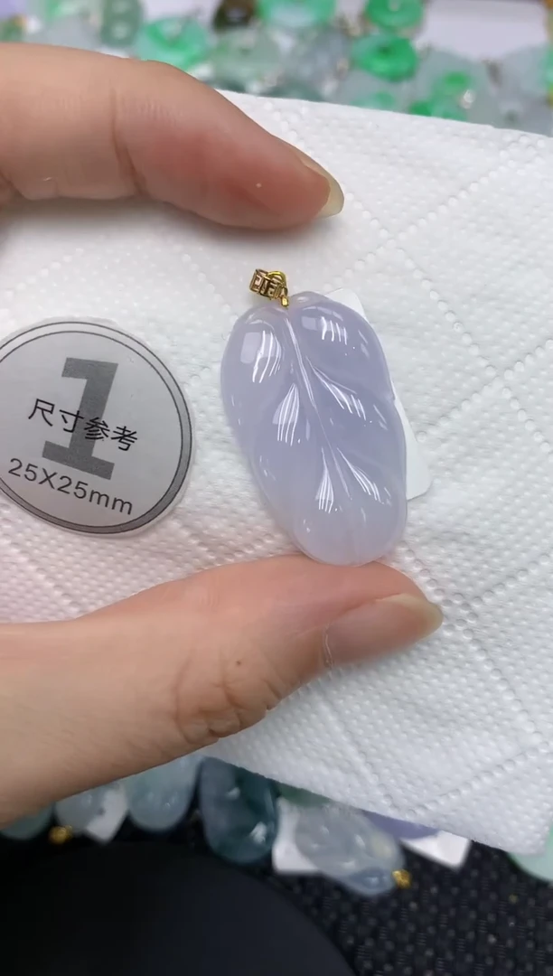 翡翠18K金镶嵌颈饰111111111