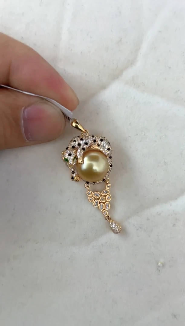 【闪购商品】海水珍珠颈饰银S925镶嵌吊坠