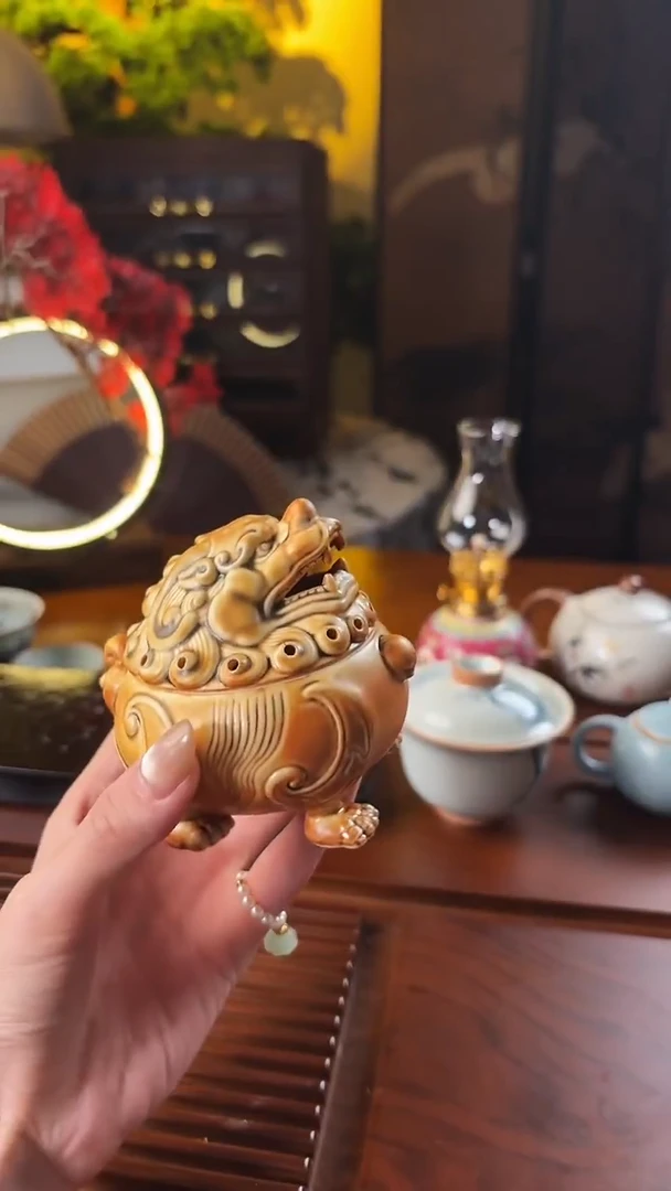 金貔香炉  CD897