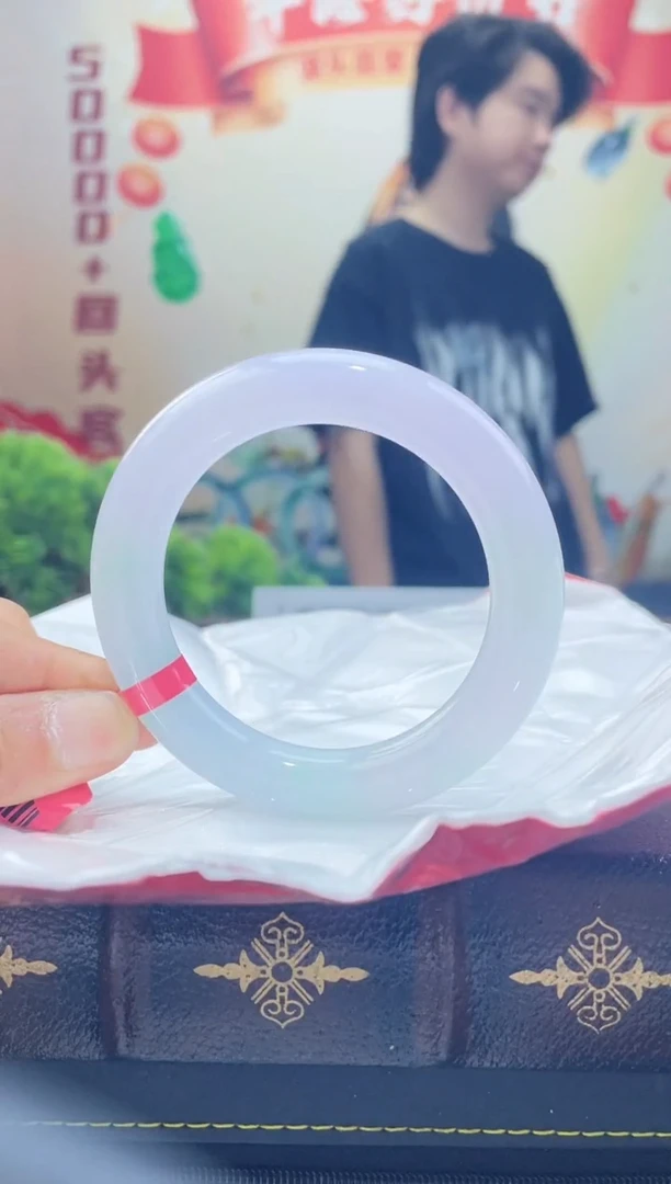 【闪购商品】翡翠手镯未镶嵌手镯1