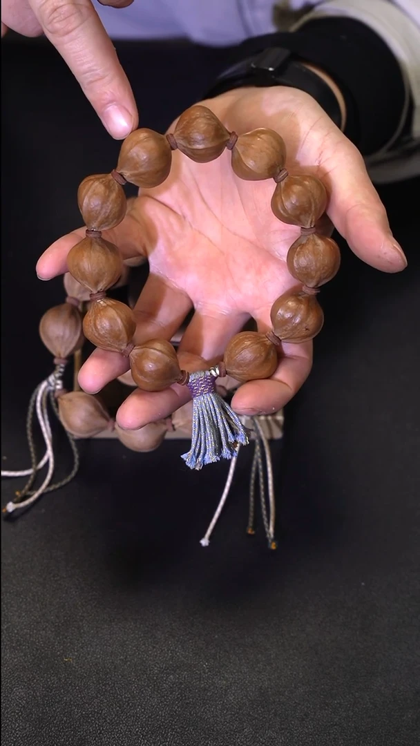 手串/手链橄榄核......2.4三花铁蒜