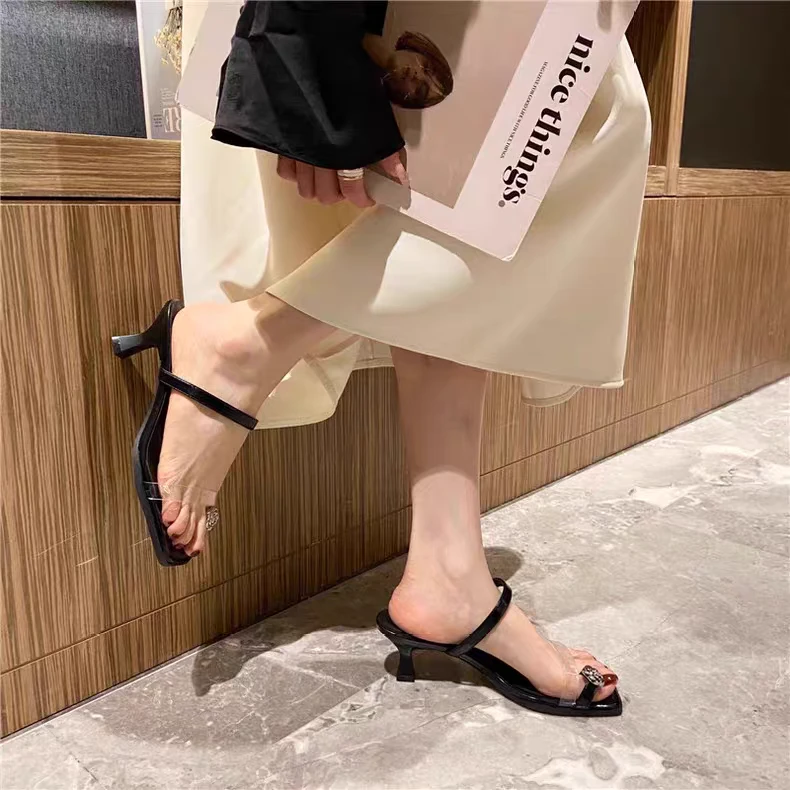 法式浪漫洋气新款时尚百搭舒适细跟露趾凉拖女W9506