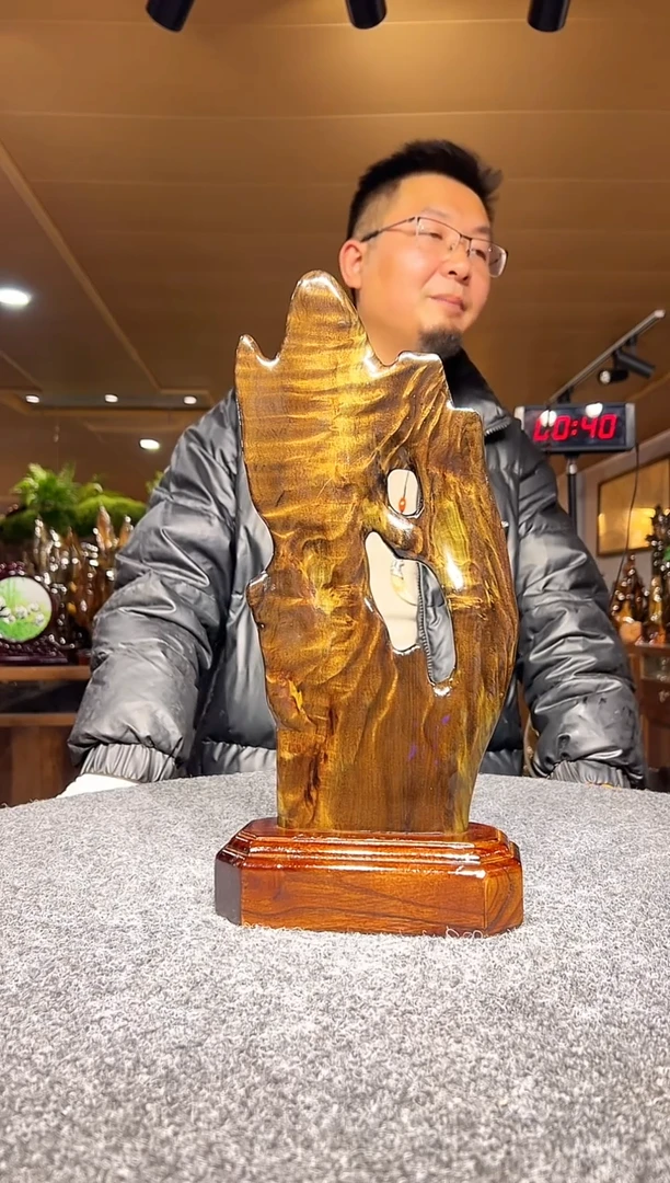 金丝楠木雕款大*金丝楠木摆件