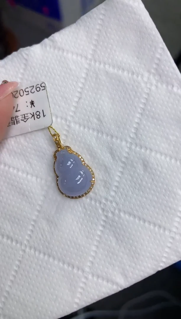 翡翠18K金镶嵌颈饰1111111111