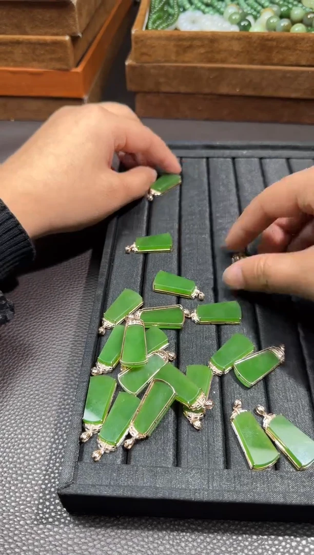 【闪购商品】和田玉【海117】4218K金镶嵌多样性发货拍一发一