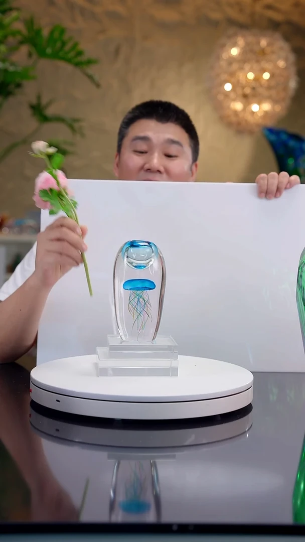 摆件宝石蓝色水母香薰瓶