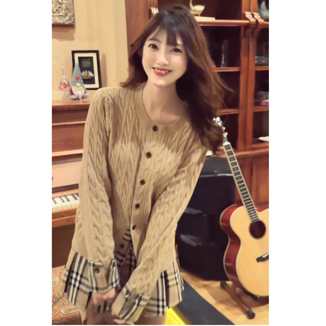 秋冬穿搭一整套女设计感格纹拼接针织开衫高腰显瘦格子半身裙套装