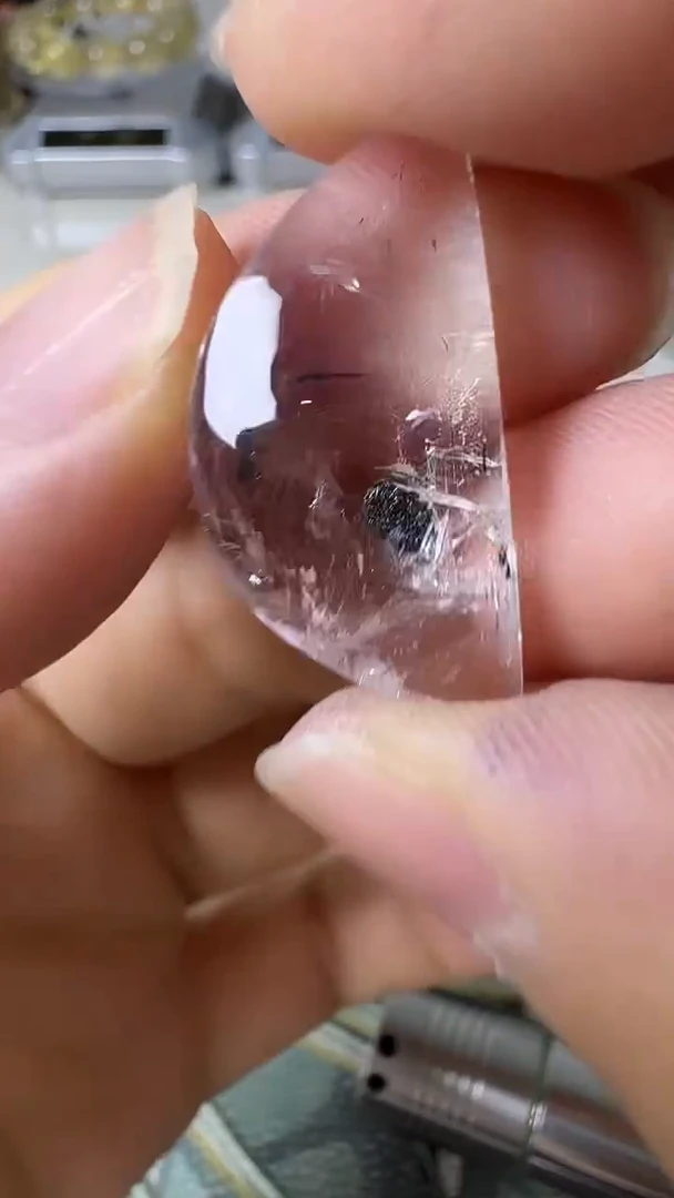 颈饰未镶嵌水晶17矿坑微瑕