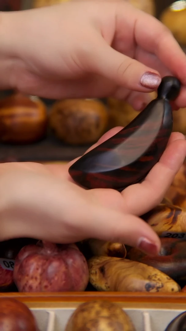 【闪购商品】木老挝大红酸枝香蕉