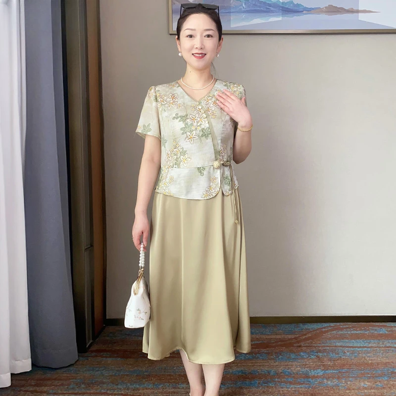 妈妈夏装连衣裙花色中年女装洋气短袖裙子中老年2025新款长裙