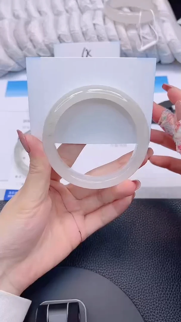 石英质玉手镯未镶嵌172-60