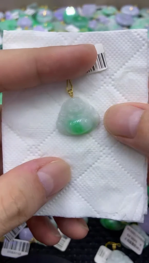 颈饰18K金镶嵌翡翠天然缅甸翡翠A货