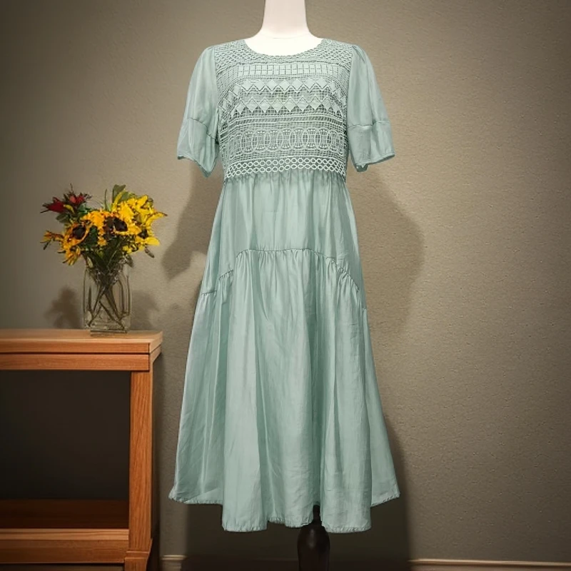 夏季新款蕾丝泡泡袖拼接连衣裙F009