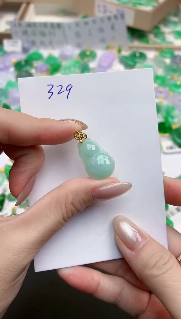 颈饰未镶嵌翡翠天然缅甸A货翡翠