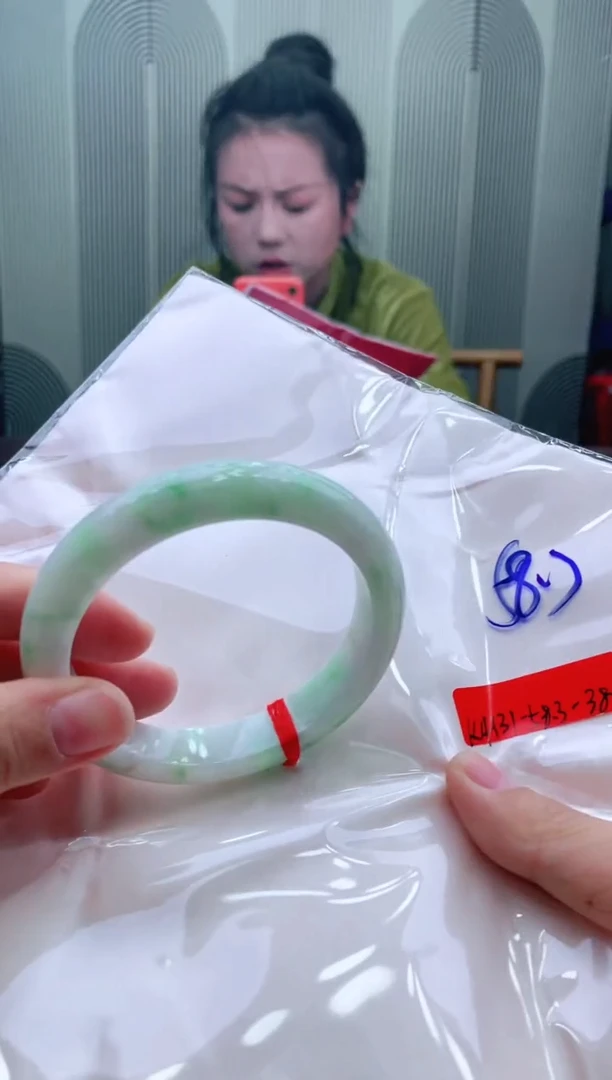 未镶嵌手镯翡翠58+