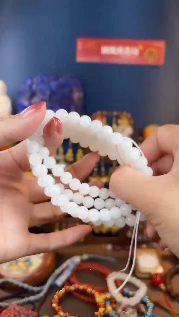 未镶嵌和田玉挂件晓****），项链