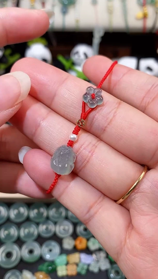 散珠翡翠貔貅小花手绳  手围15