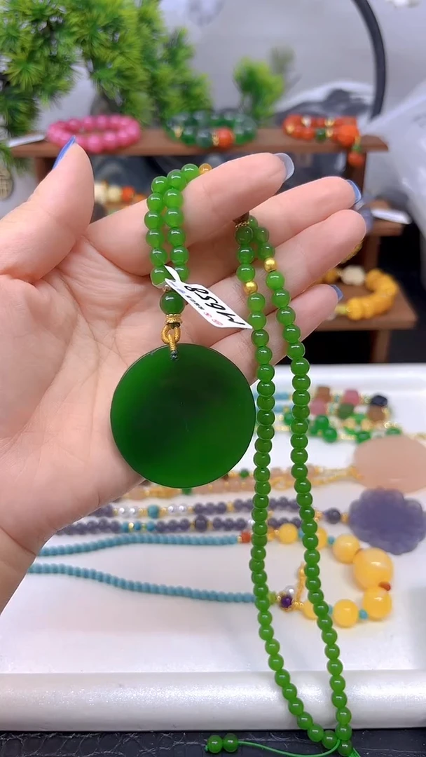 颈饰未镶嵌和田玉M658