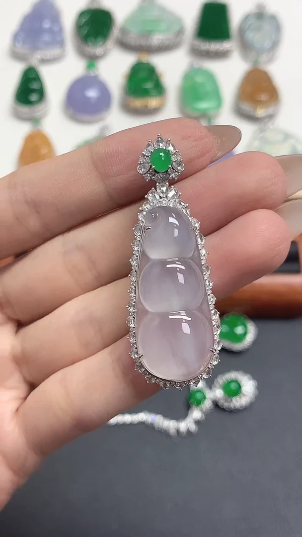 翡翠18K金镶嵌吊坠(不含链)1