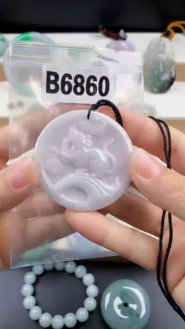 颈饰未镶嵌翡翠天然翡翠吊坠挂件
