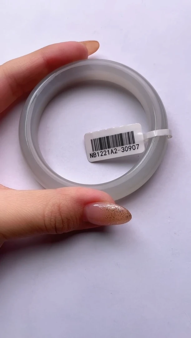 未镶嵌手镯和田玉美**语57