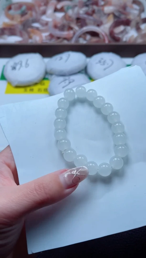 【闪购商品】石英质玉手镯未镶嵌小圆手串