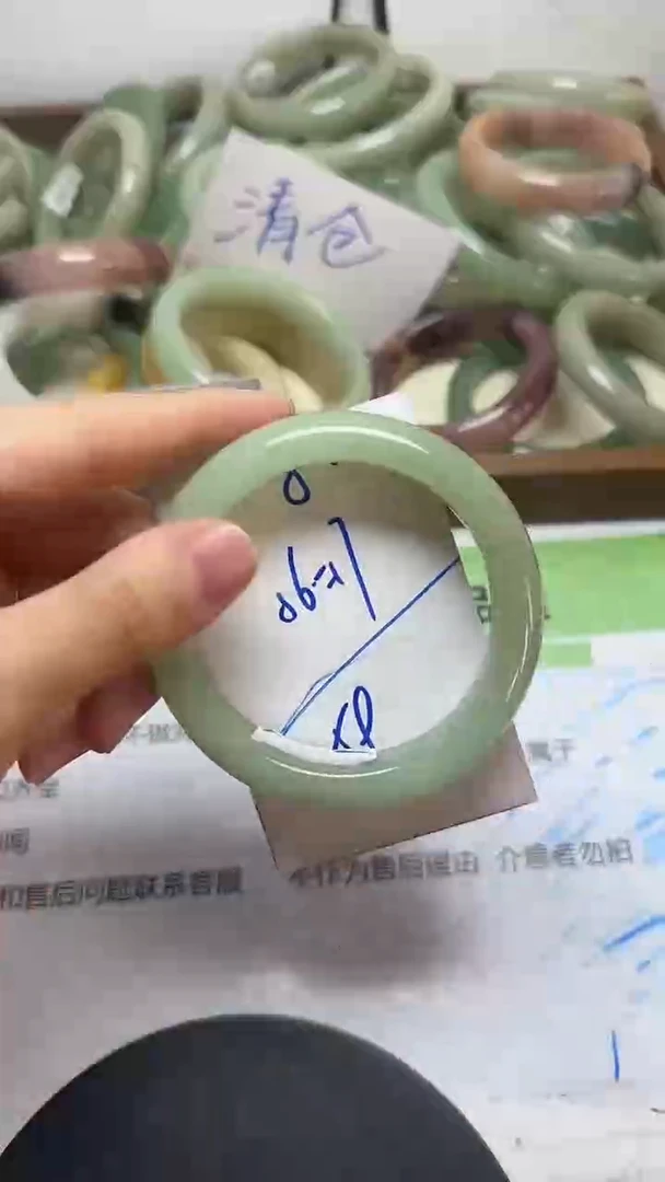 未镶嵌手镯石英质玉8/56-57