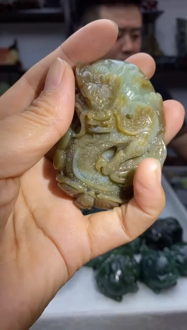 未镶嵌和田玉把件1