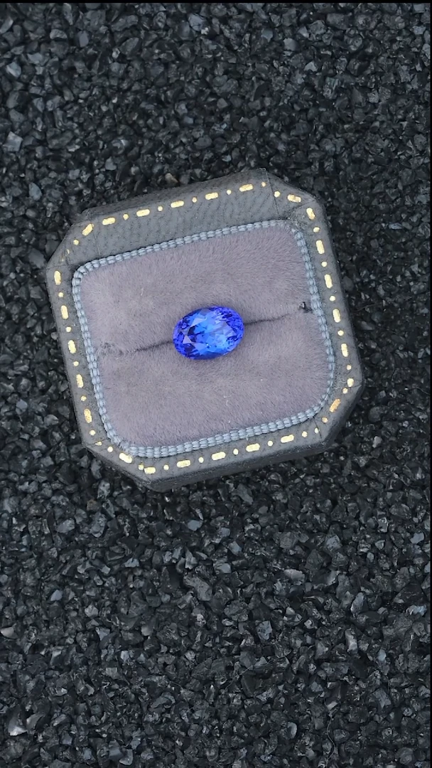 裸石未镶嵌坦桑石1.565克拉