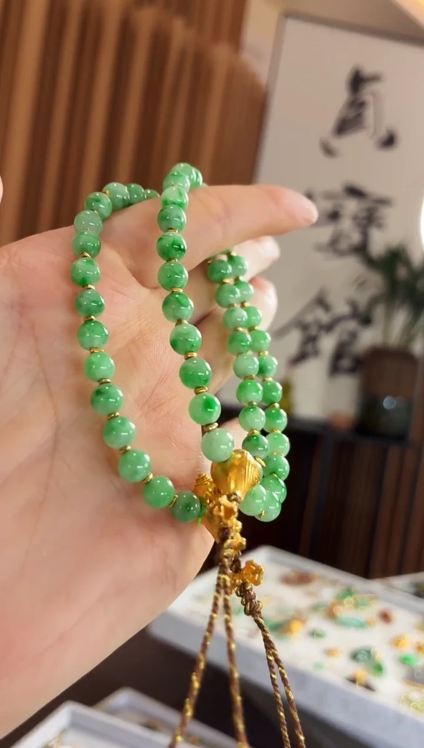 18K金镶嵌手链翡翠手饰 多样性发货 发其一