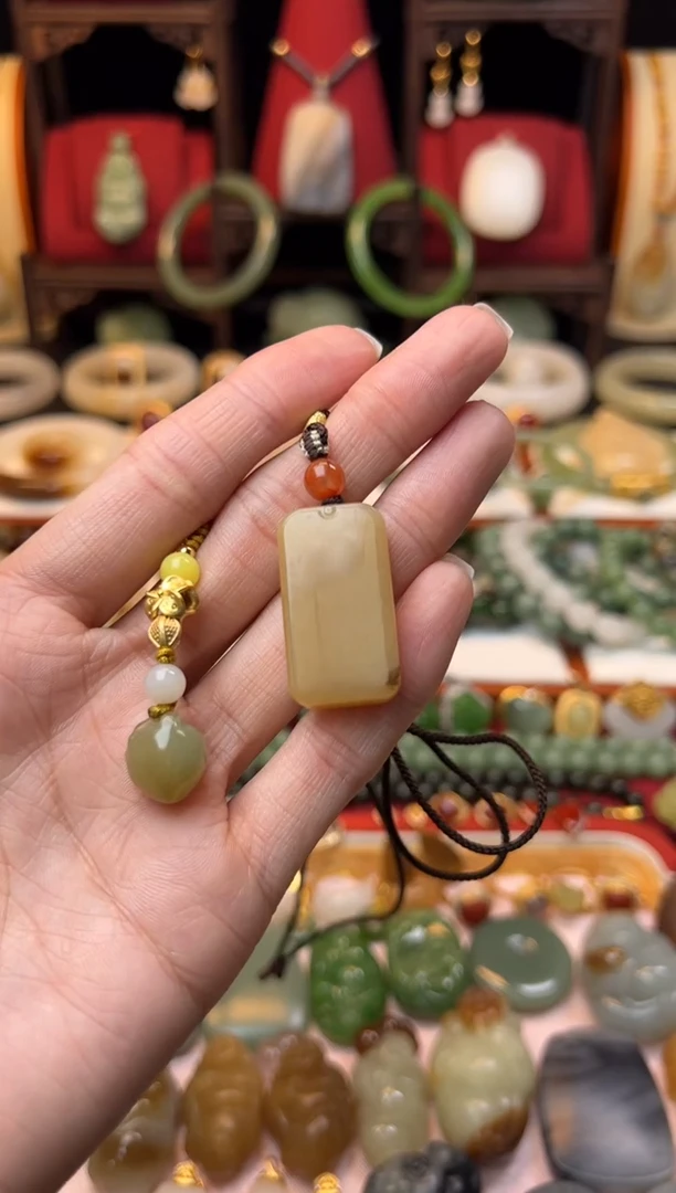 【闪购商品】和田玉挂件未镶嵌放漏