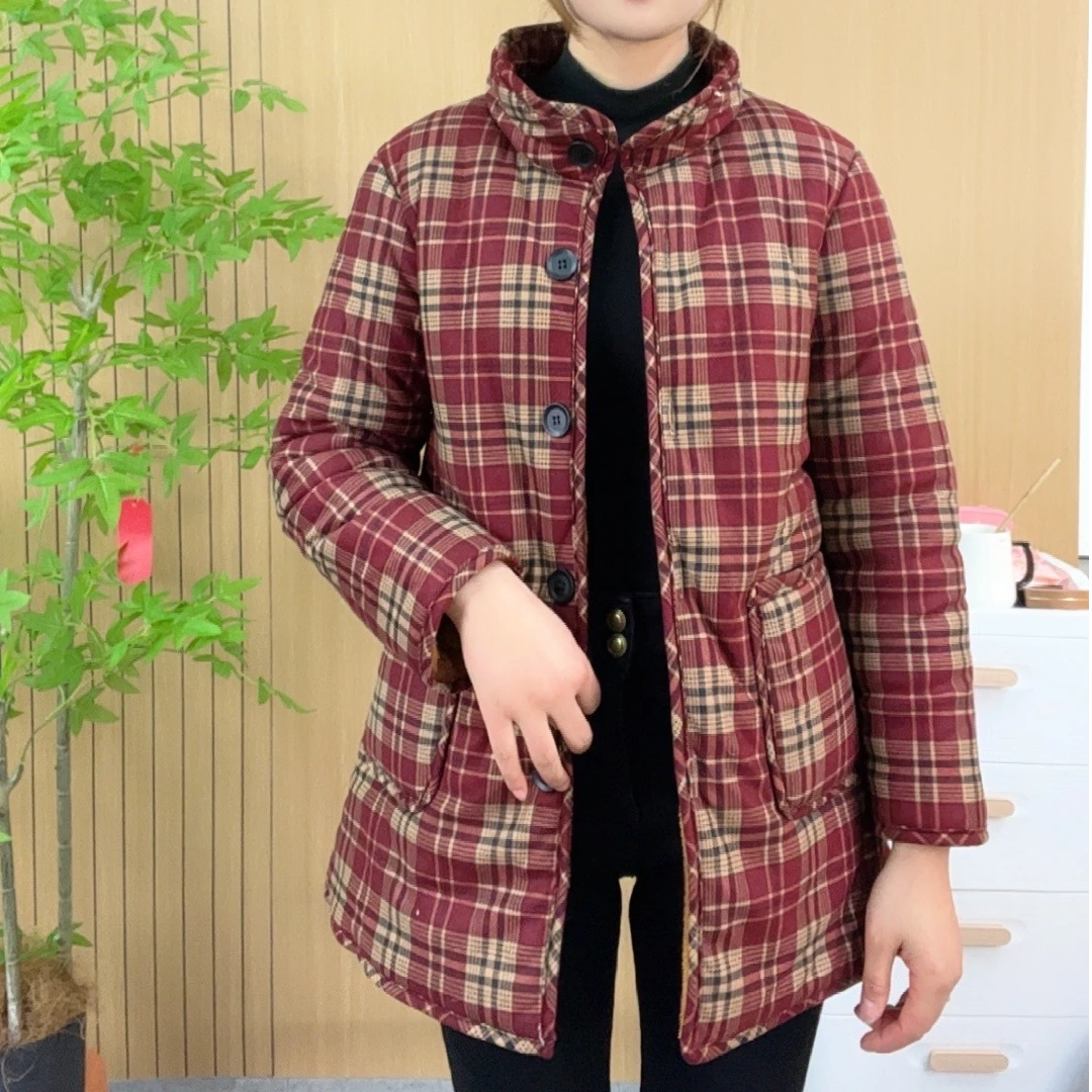 新款格子加绒保暖棉衣外套宽松大码棉服女妈妈装
