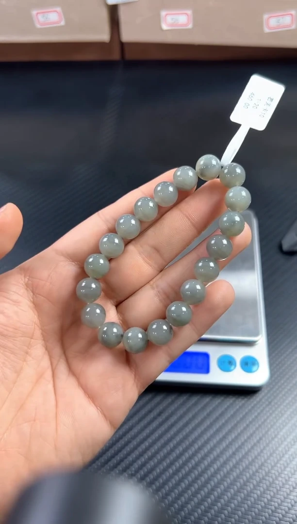 未镶嵌手串和田玉若羌微色差卡10