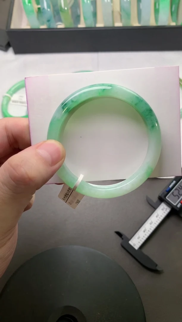 未镶嵌手镯翡翠53*10.5*6.8