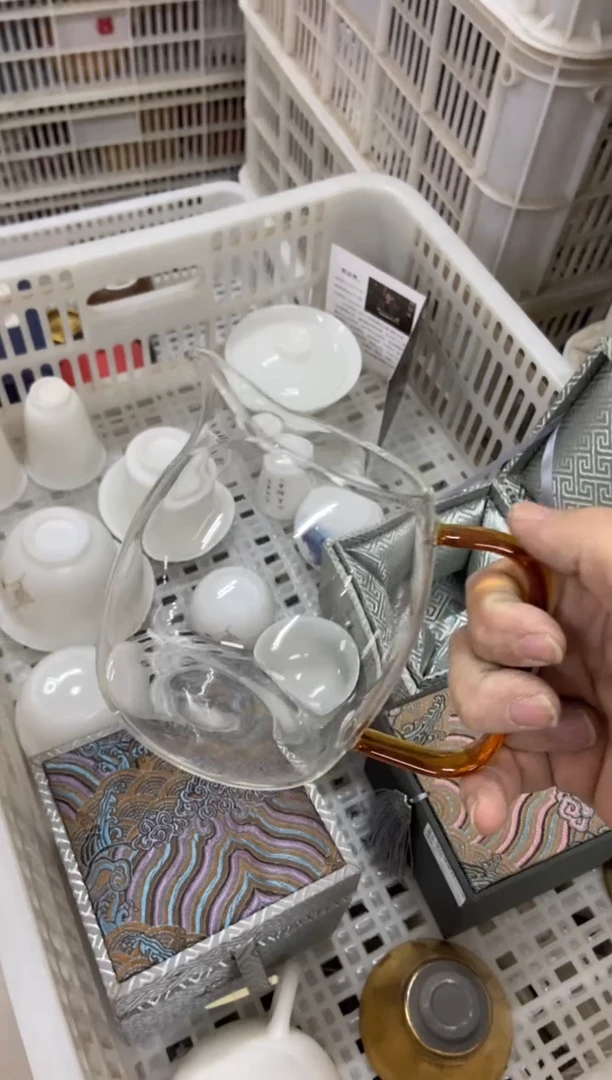 杯无运费险有瑕疵的摄影的产品有使用过的痕迹有点脏介意勿拍