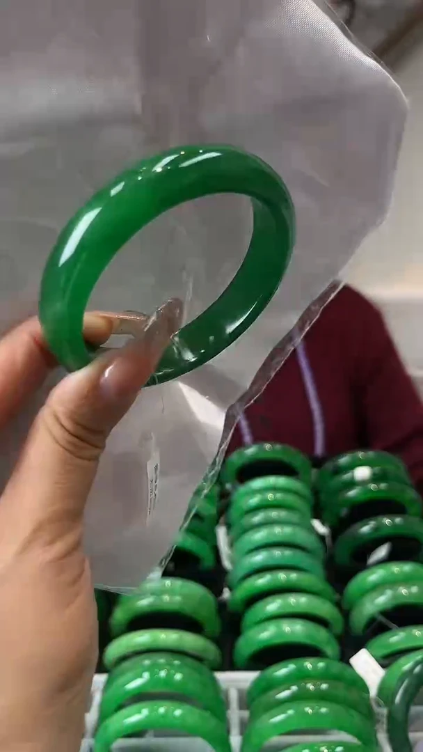 【闪购商品】砖雕闪65 圈口59.2 独货手镯